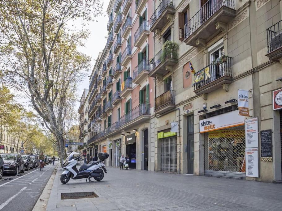 ¡Apartamento En El Centro De Barcelona! Zewnętrze zdjęcie